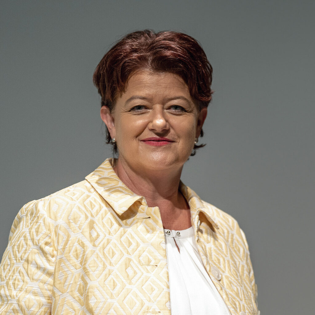 Manuela Dorn, Geschäftsführerin AT